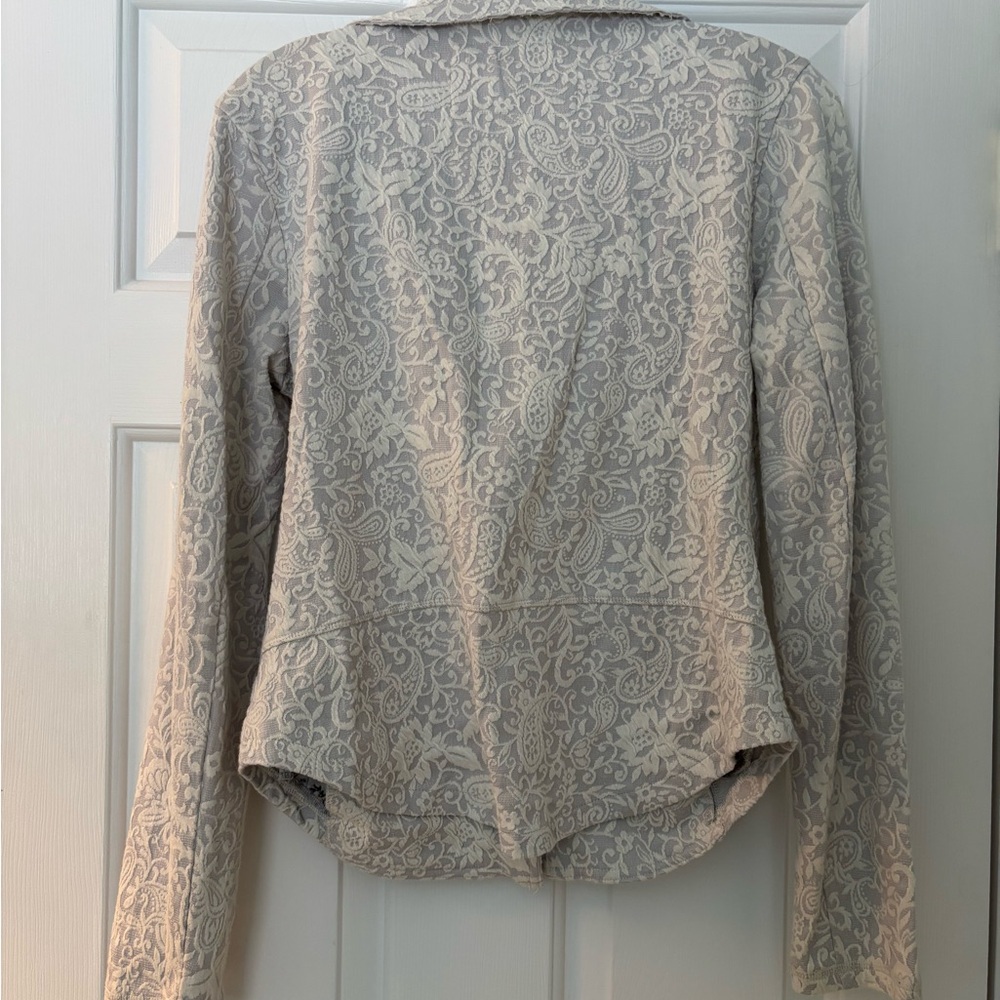 Chic Cream Patterned Women's Jacket - image 2